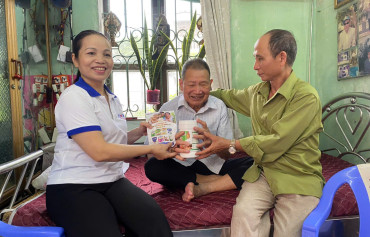 Tặng quà Người cao tuổi neo đơn tại xã An Bình, Nam Sách, Hải Dương