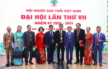 TGĐ LÊ QUANG LƯỠNG - ỦY VIÊN BCH HỘI NCT TP HẢI PHÒNG THAM DỰ ĐẠI HỘI ĐẠI BIỂU TOÀN QUỐC HỘI NGƯỜI CAO TUỔI VIỆT NAM LẦN THỨ VII